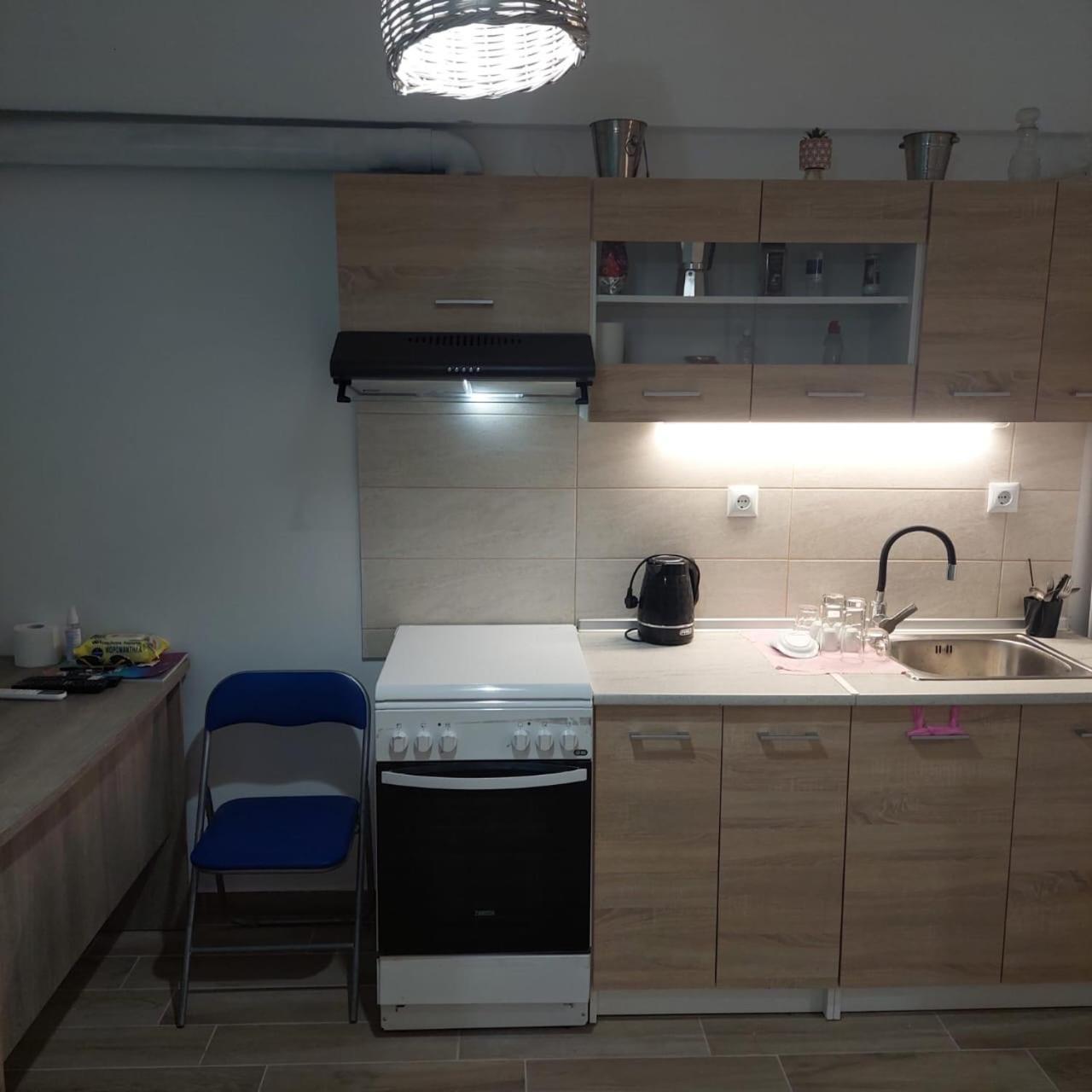 Small Studio Center 2 Thessaloniki Exterior photo